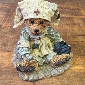 Vintage Boyds Bears and Friends #2231 Clara the Nurse Bear Figurine 20E/618